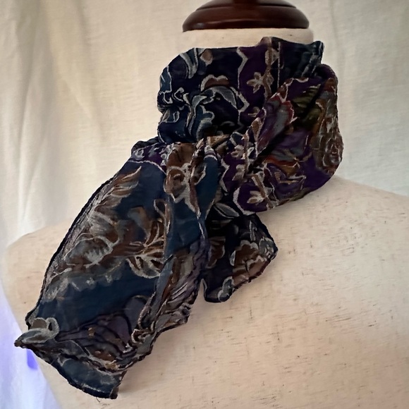Silk Scarf with Hand Painted Gold - Picture 4 of 12